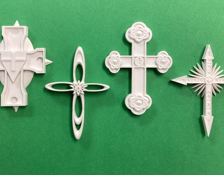 3D Prints of Cross Designs from 7G